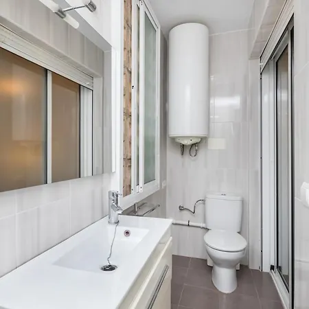 Bhost - The King Fuengirola